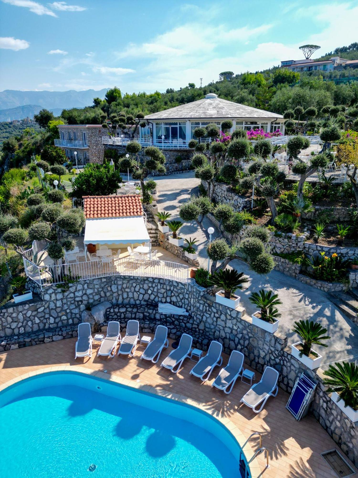 Hotel Villa Lubrense Sorrento Massa Lubrense Exterior photo